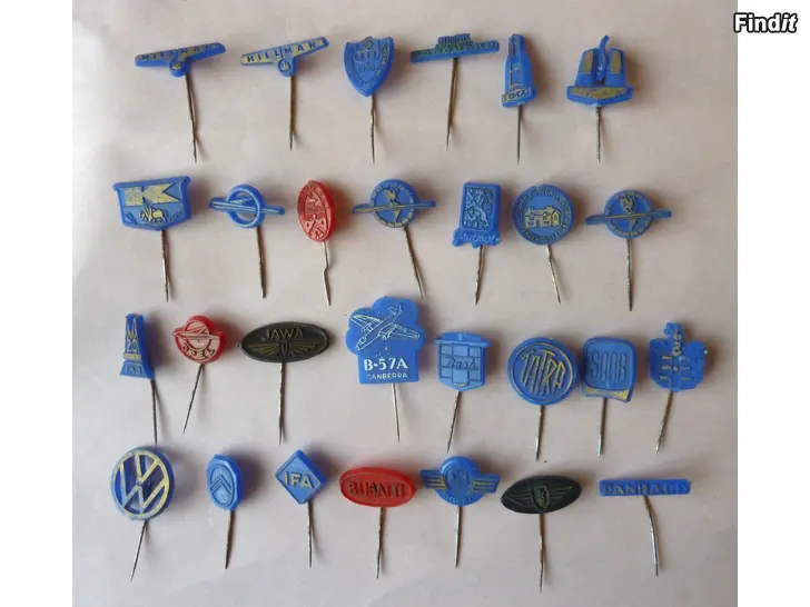 Myydään Muovisia neulamerkkejä