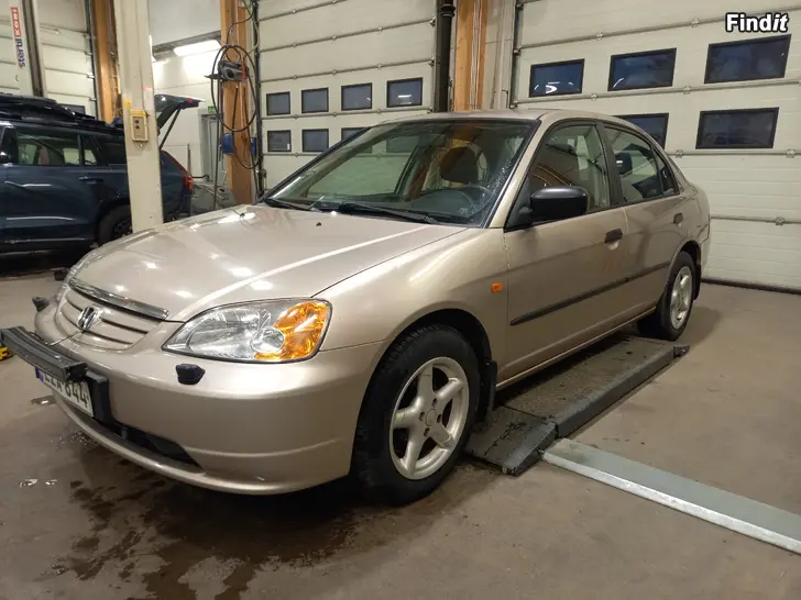 Säljes Ny besiktad Honda Civic
