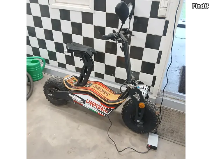 Säljes Velocifiero el scooter