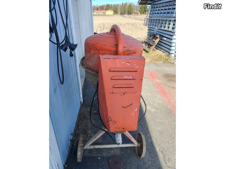 Myydään Toimiva betonimylly