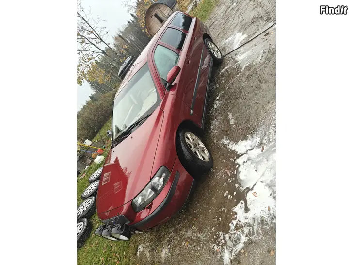 Myydään Volvo V70