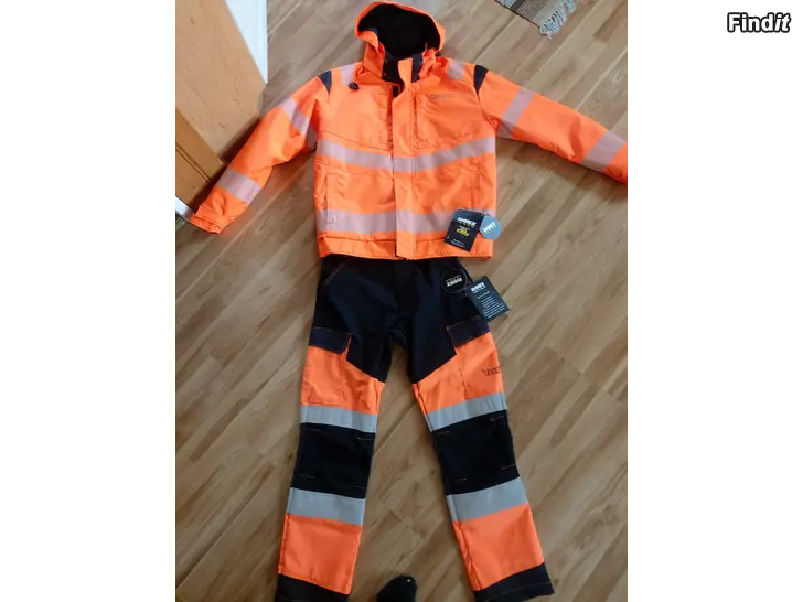 Säljes Valtra varselkläder