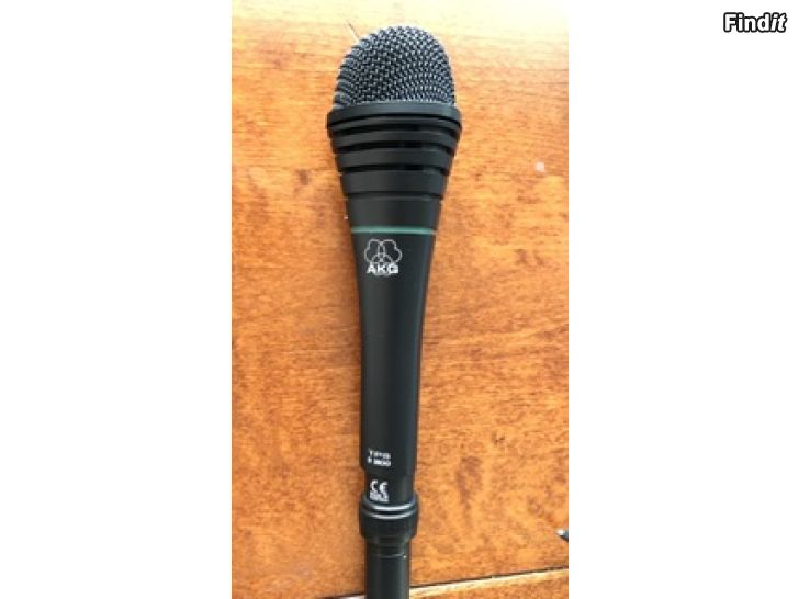 Myydään AKG D3800 mikrofoni, täysin toimiva ja siisti, mukaan taipuisa met. varsi