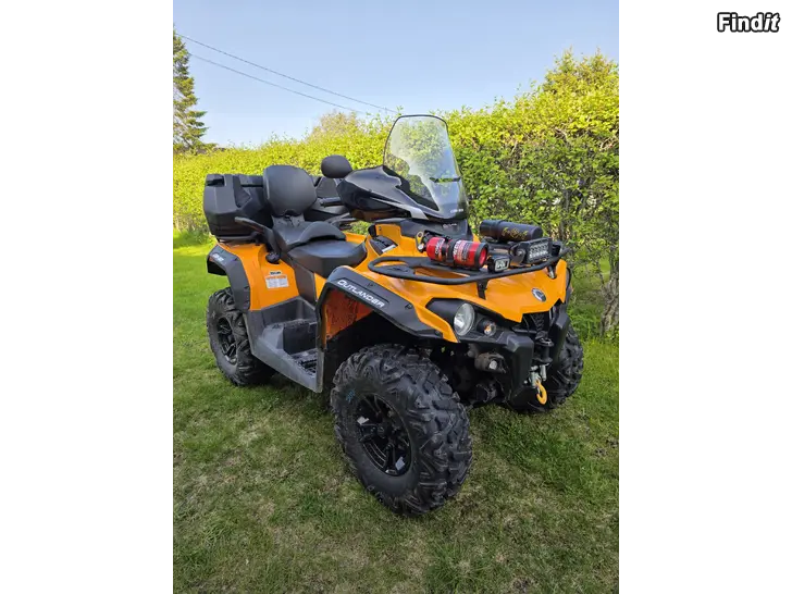 Säljes Can-Am Outlander Max traktori
