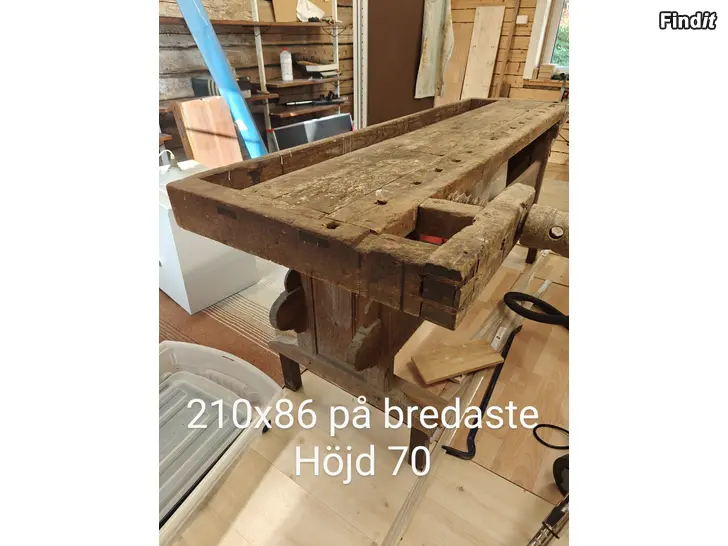 Säljes Gammal hyvelbänk