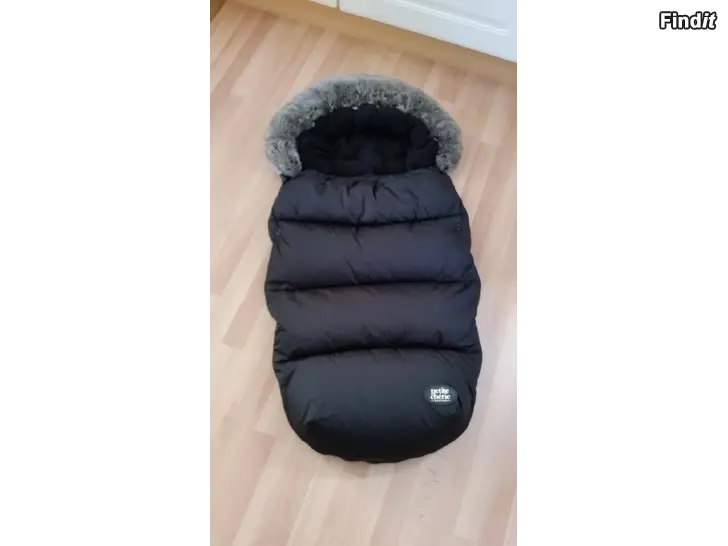 Myydään Petite Cherie musta lämpöpussi -hinta 20e