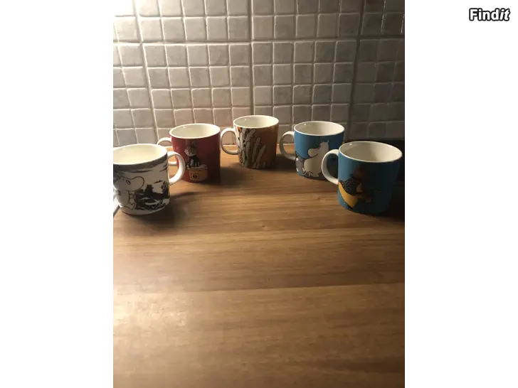 Myydään Muumimukit 5kpl