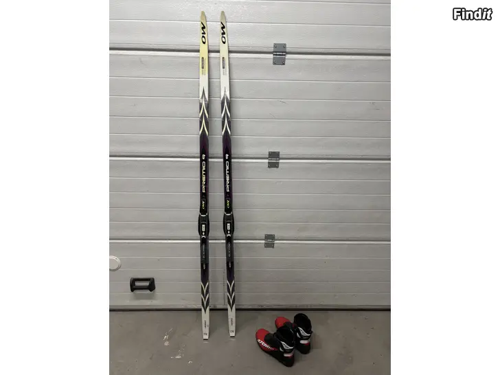 Säljes One Way skidor och Atomic skidskor