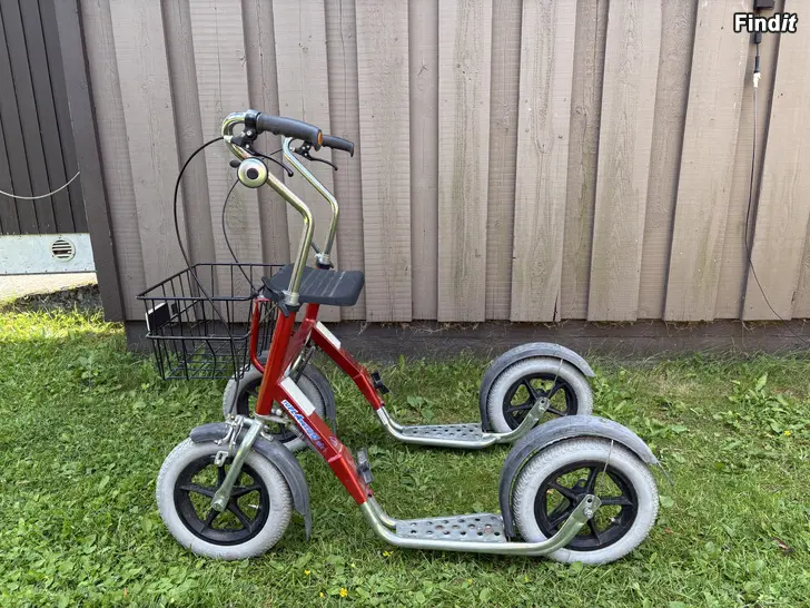 Säljes Sparkcykel vuxen