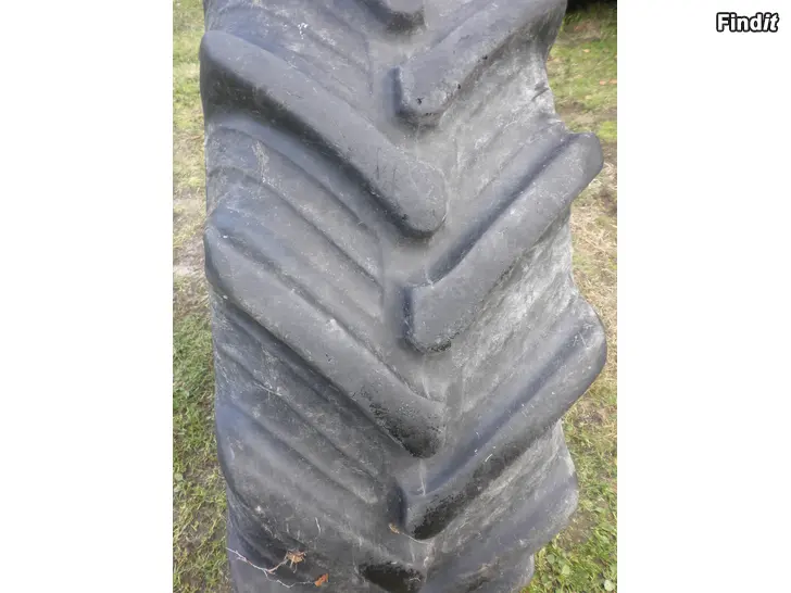 Myydään Traktorin rengas Taurus Point 7 420/70R24