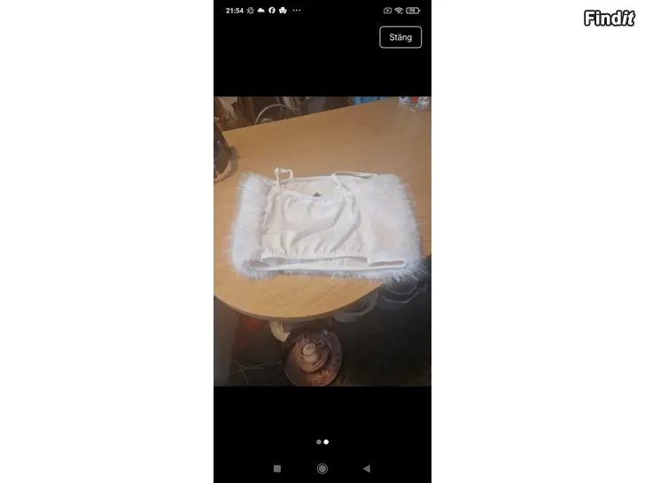 Säljes Vit fluffig bandeau tubtopp