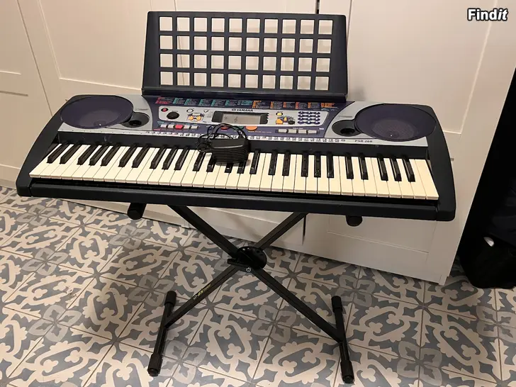 Säljes Yamaha synt PSR-260