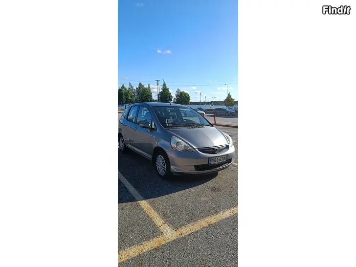 Säljes Honda Jazz 1,4 -05