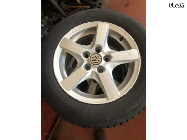 Myydään Wolkkariin aluvanteet ja huippuhyvät kesärenkaat 195/65/15
