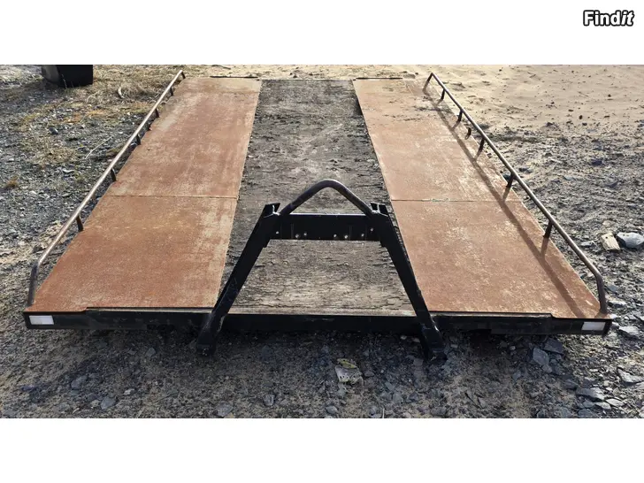 Myydään Pikku koukku lava