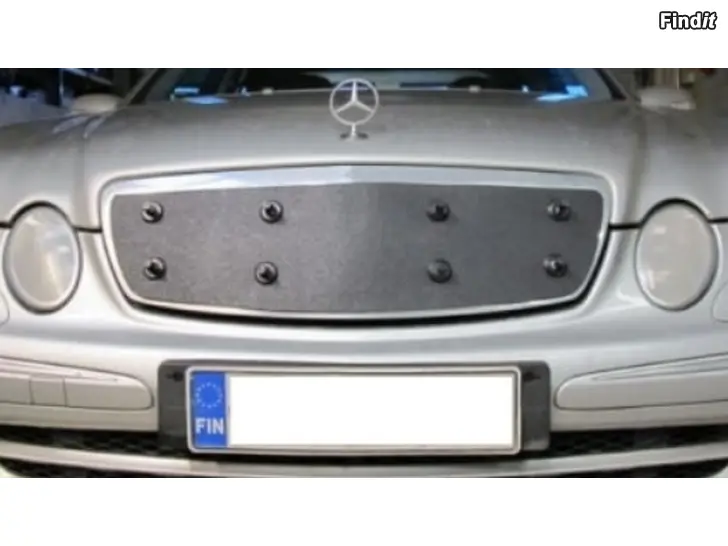 Säljes Kylarskydd Mercedes W203