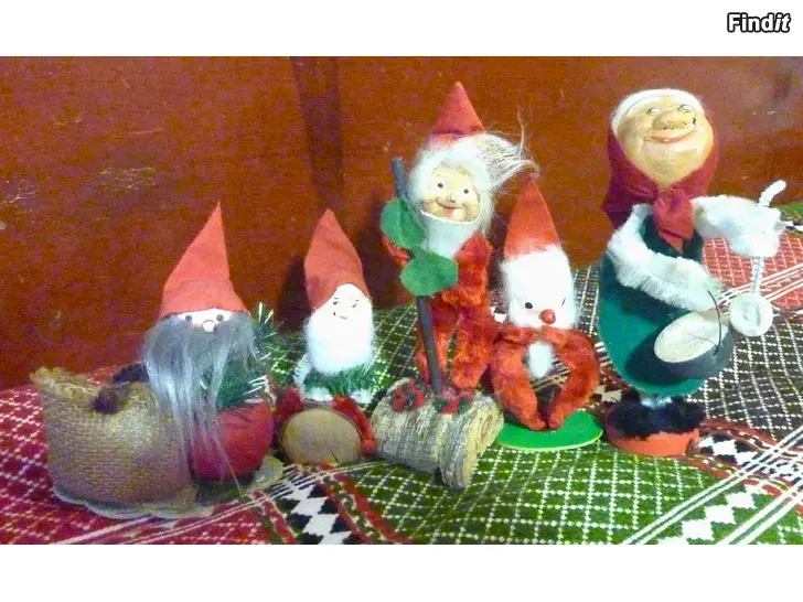 Myydään Wanhoja joulutonttuja