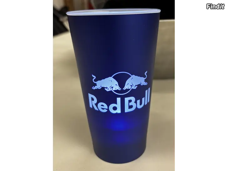 Myydään Red Bull cooleri