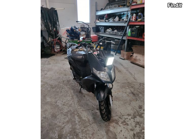 Myydään Solifer vespa