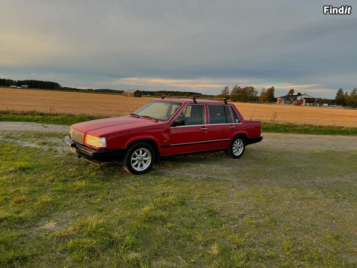 Säljes Volvo 740 1989