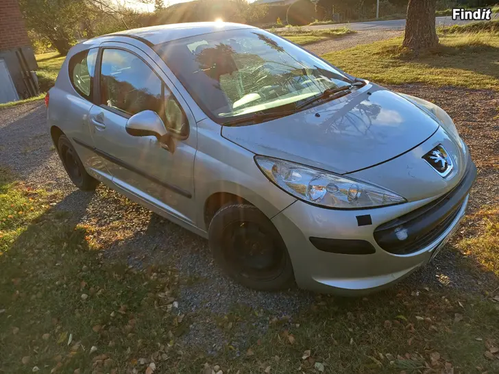 Säljes Projektbil Peugeot 207 1.4vti