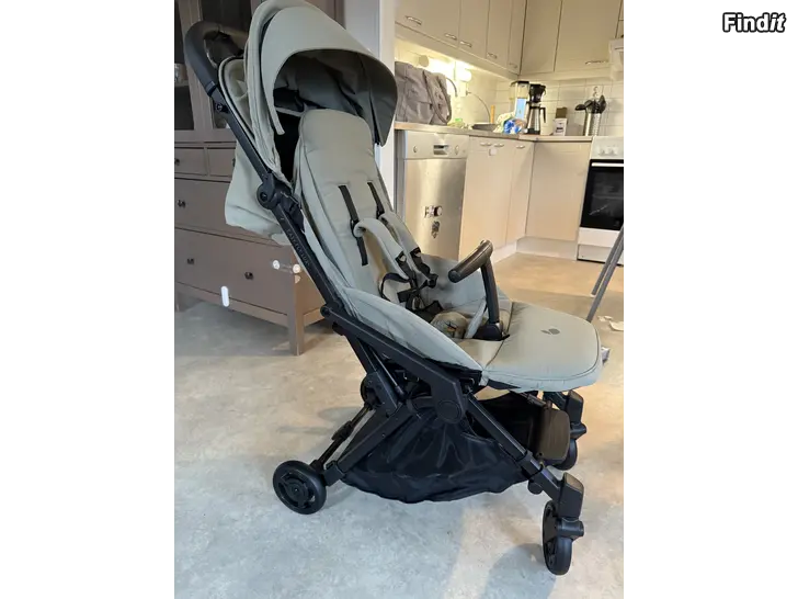 Säljes Bemoo East fly lux 4