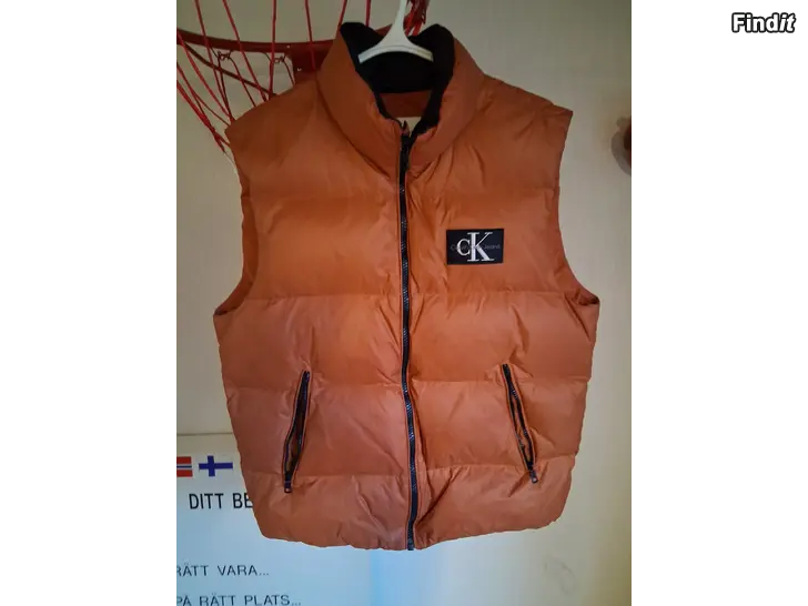 Säljes Calvin Klein väst