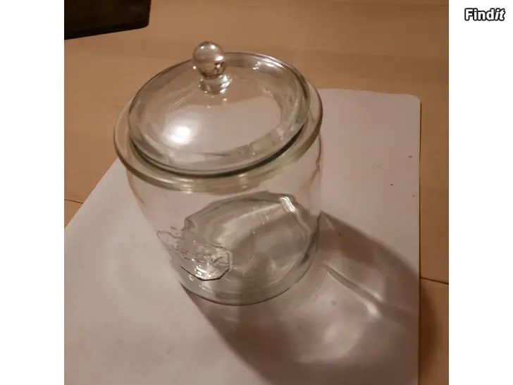 Säljes Gammal glasburk med lock, som har knopp. 1 l WECK logo