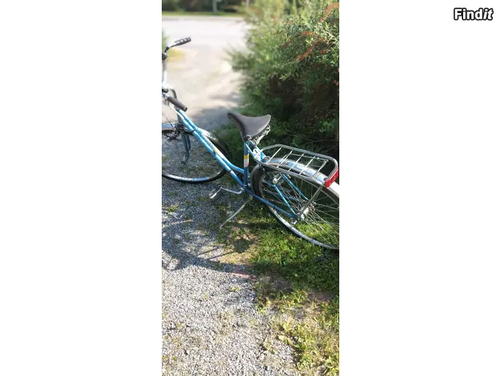 Myydään Helkama