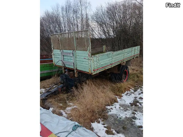 Säljes Traktor kippkärr