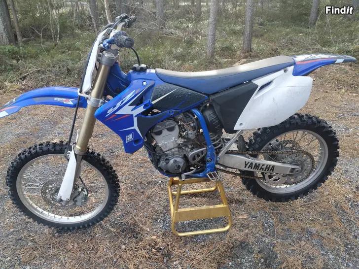 Myydään Yzf 250