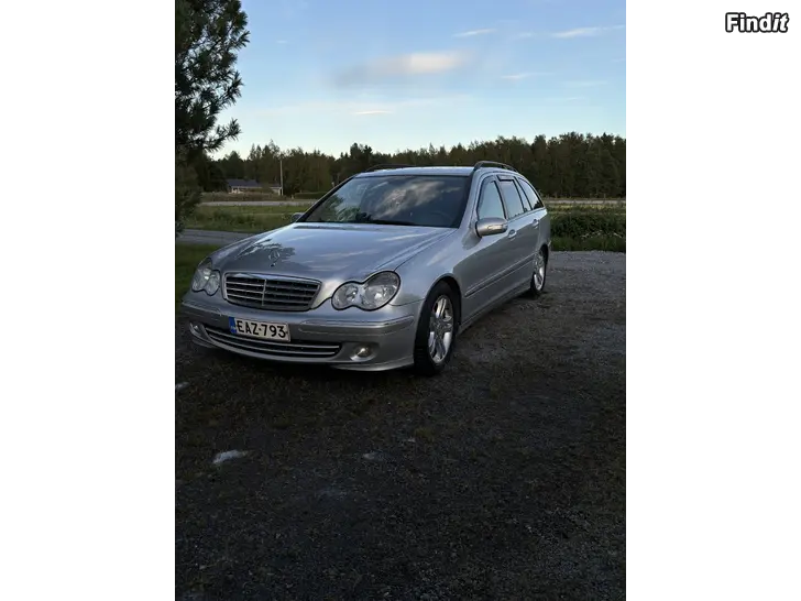 Säljes Mercedes c220 2005 facelift säljes i delar eller komplett