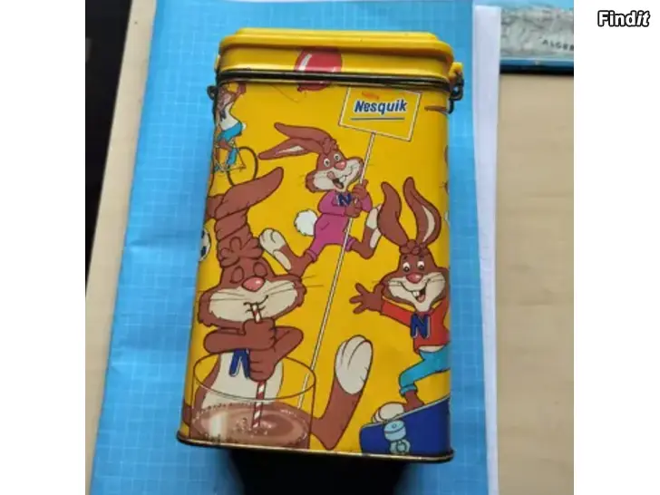 Myydään Nesguik peltinen purkki termarimuki