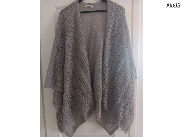 Myydään Calvin Klein tunika/shaali