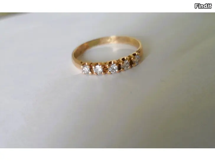 Säljes Timanttisormus 5 x 0,06ct Kulta 14K koko 18-18,5