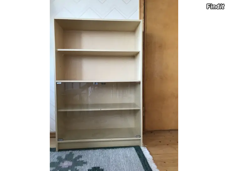 Säljes Bokhylla säljes