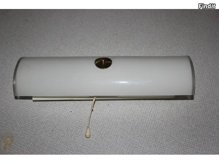 Myydään Tynell vägglampa