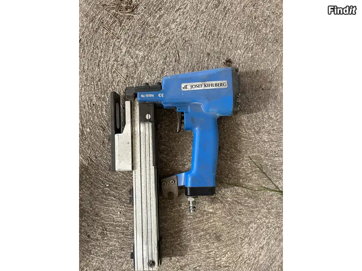 Säljes Josef Kihlberg Häftpistol