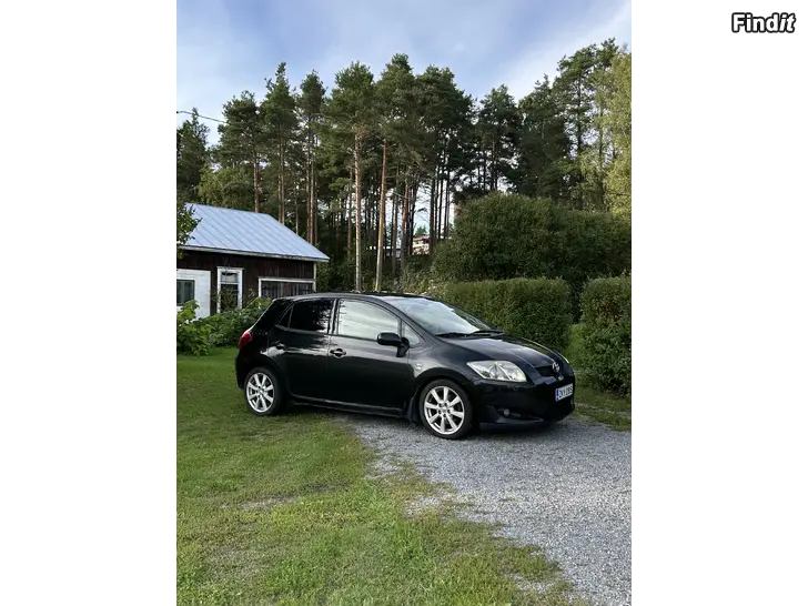 Säljes Toyota auris 2.2