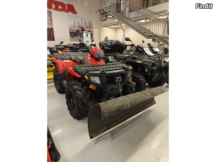 Myydään Polaris Sportsman 500 4x4 2003 40km/h lumilevyllä