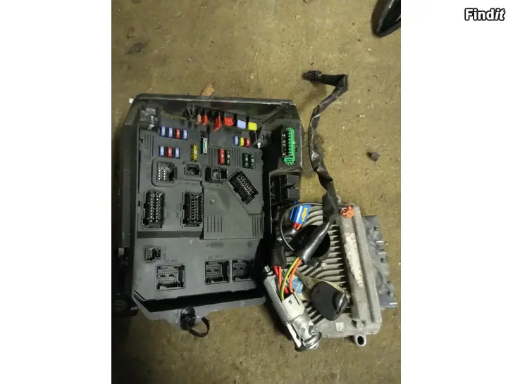 Säljes Peugeot 206 1,4 2008 ECU-sarja 9665050780 Valeo J34P-AAE