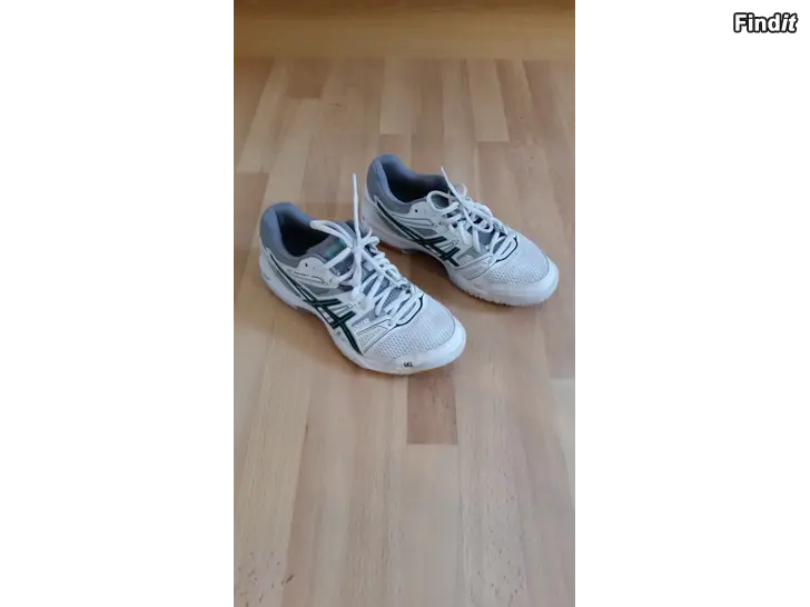 Myydään Asics Gel sisäpelikengät koko 38 -12e