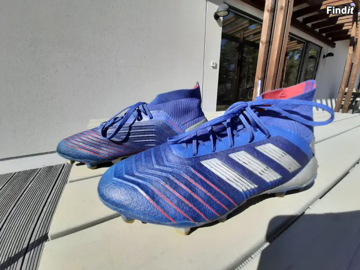 Säljes Adidas Predator 19.1 FG/AG koko 40,5