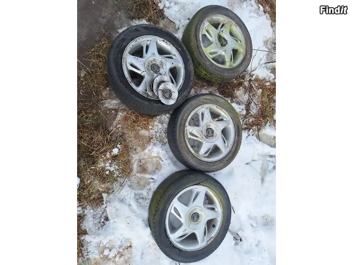 Myydään Volvo alufälgar 4bult 15tums