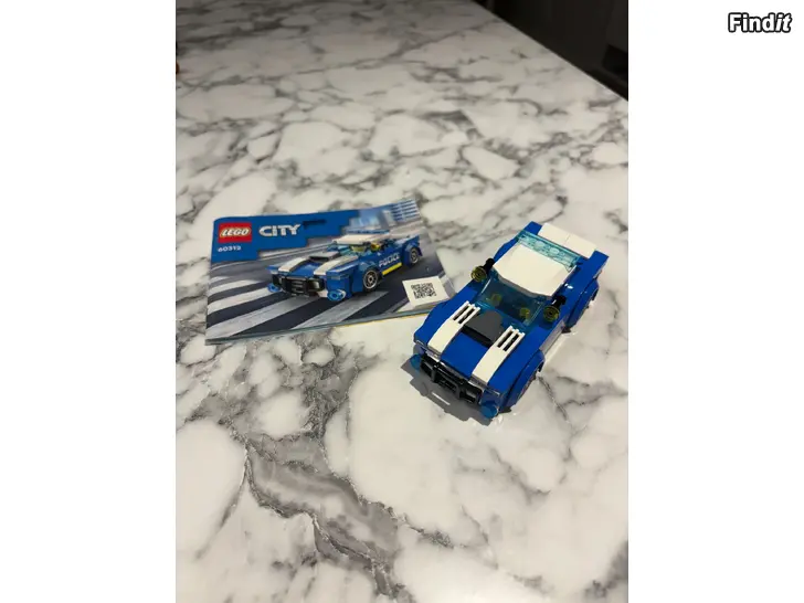 Säljes 4 olika lego