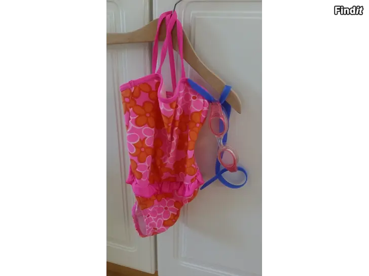 Myydään Pinkki kukkauimapuku koko 100 ja uimalasit 5e