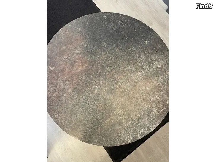 Myydään RUOKAPÖYTÄ