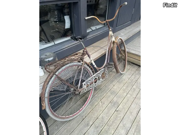 Säljes 2stk gamla mommocyklar Kone och Ögland