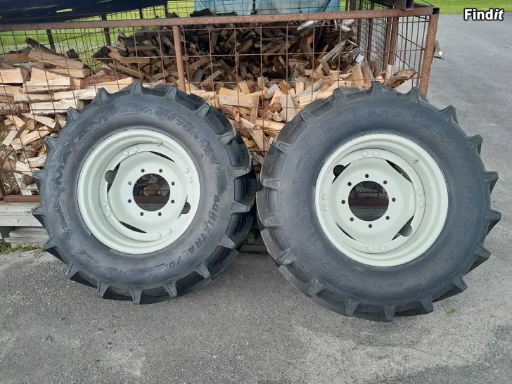 Myydään Valtran etupyörät 420/70R24