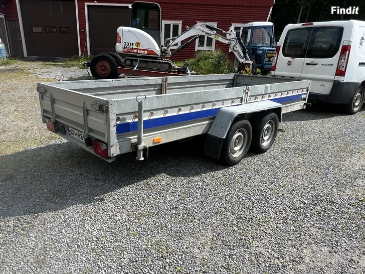 Säljes Bilsläpvagn 150x403cm Perävaunu